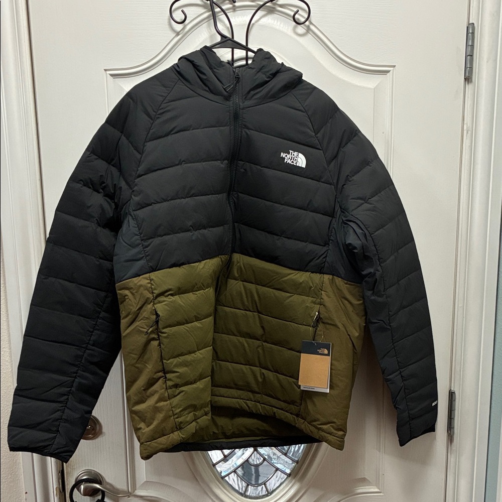 The North Face Men's Belleview Stretch Down Hooded Jacket